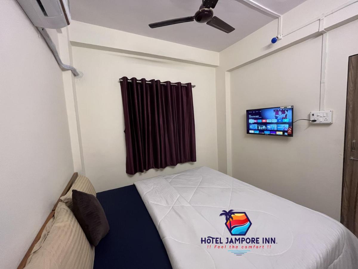 Hotel Jampore Inn Daman Exterior foto